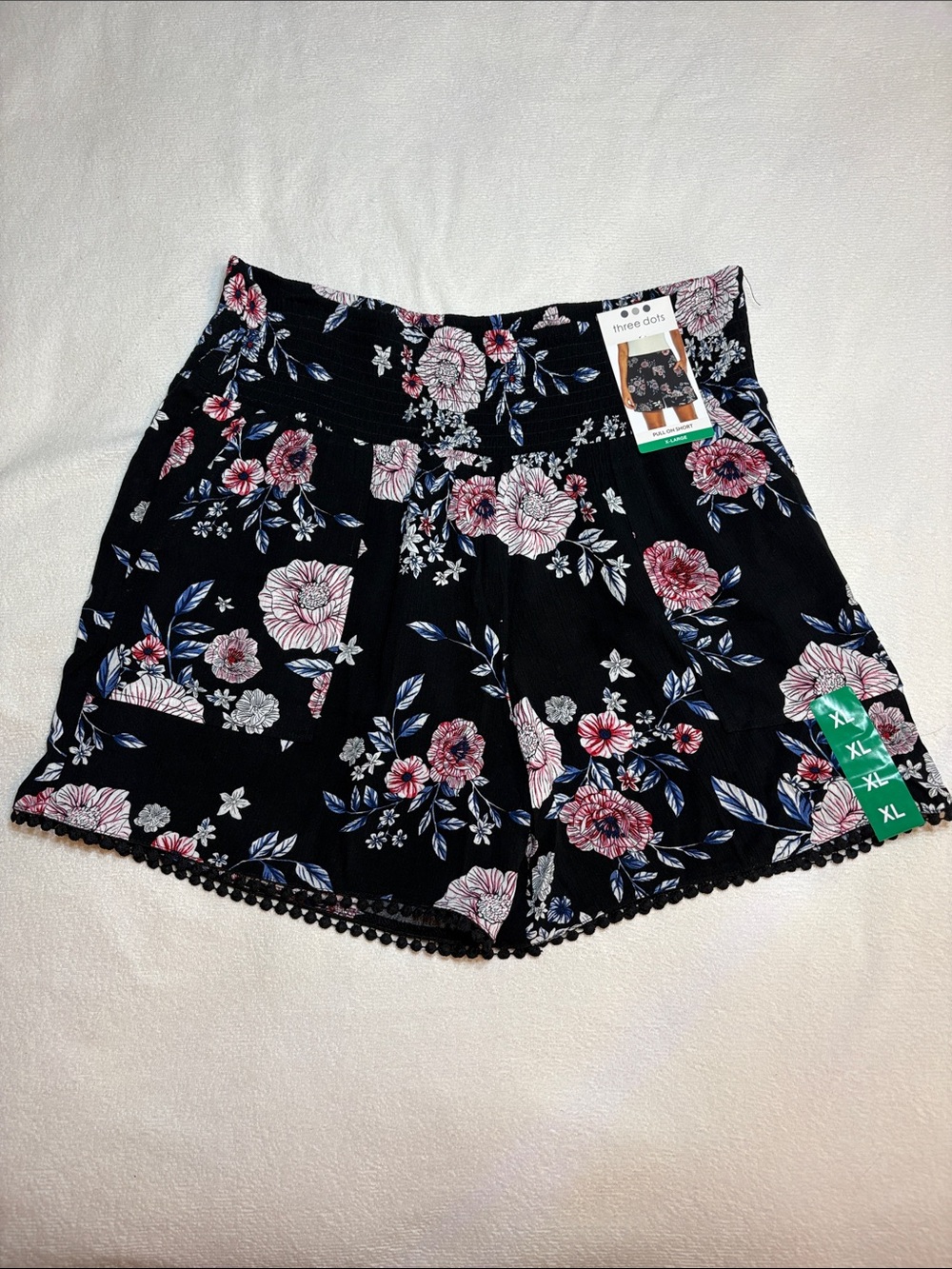 Three Dots Black High-Waist Floral Shorts with Pom-Pom Trim NWT size XL